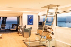 Interior - Modern Luxury Ocean Front Home (Halfmoon Bay)