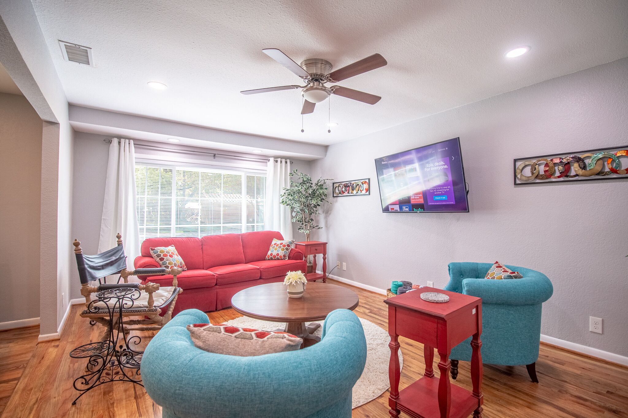 Beautiful Vacation/Retreat Home in the Heart of Historical Downtown Canton