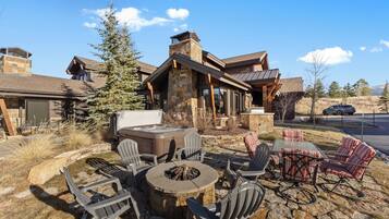 Villa (3 Bedrooms) | Exterior