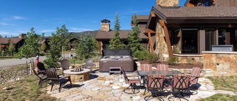 别墅 (3 Bedrooms) | 外观