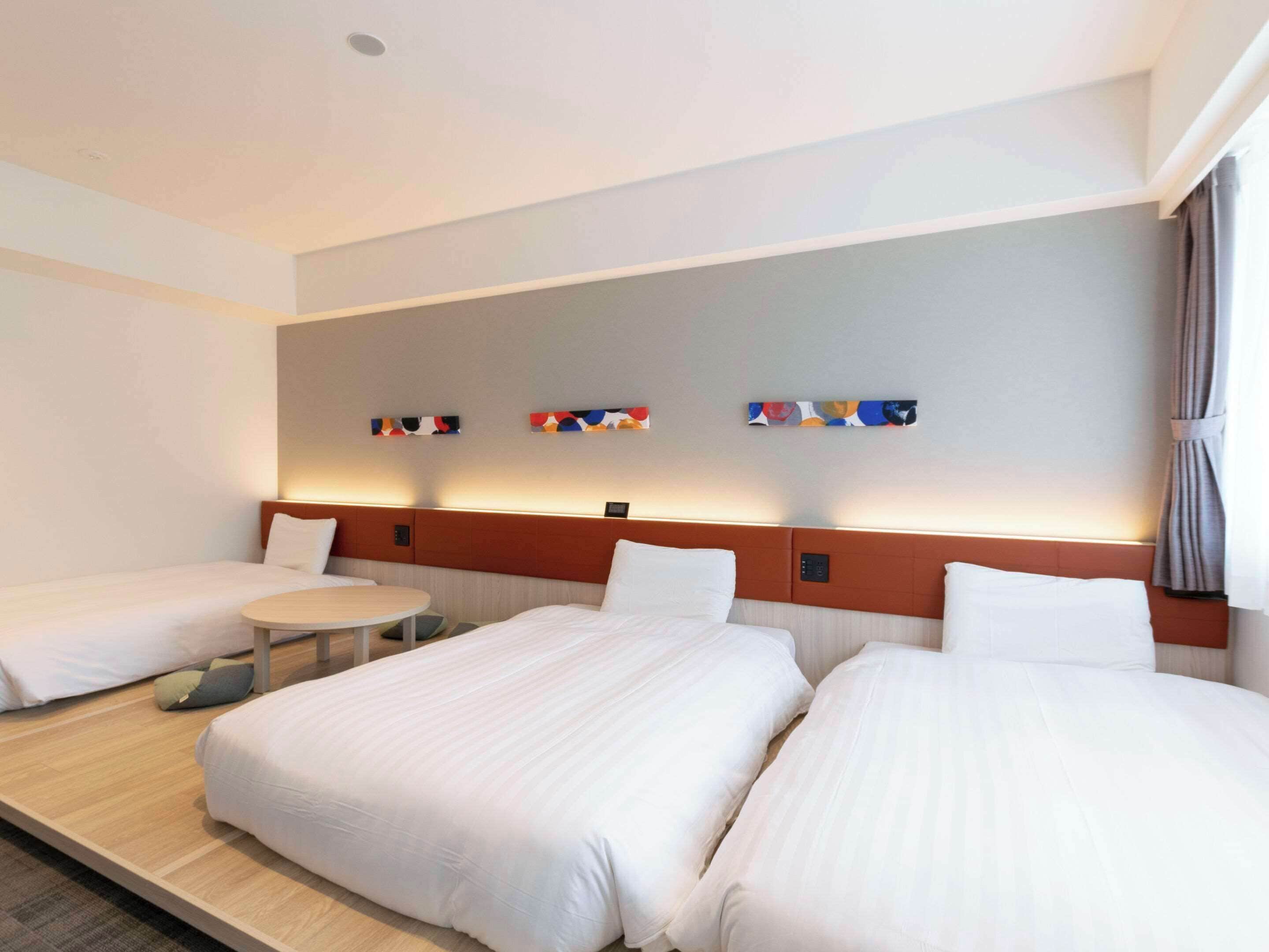 standard room, 3 single beds, non smoking | 1 bedroom, in-room safe, desk, laptop workspace