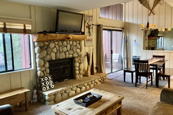 Smart TV, lareira, videogames, serviços de streaming