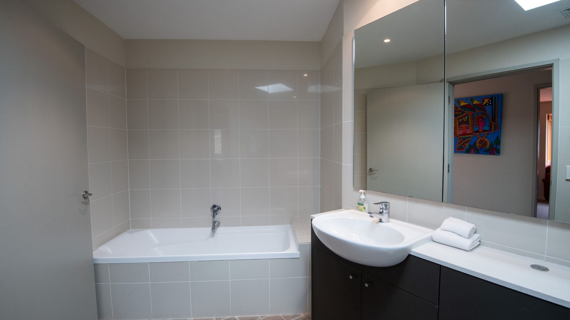 Les Perrieres Lodge - Spacious 3BR Luxury l Gym l Indoor Pool l Tennis l WiFi l BBQ — image 17