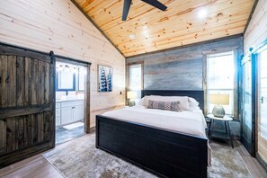 5 habitaciones, tabla de planchar con plancha y cuna de viaje 