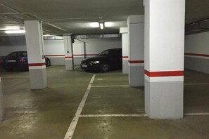 Self-parking (surcharge)