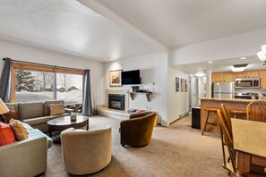 Flat-screen TV, fireplace