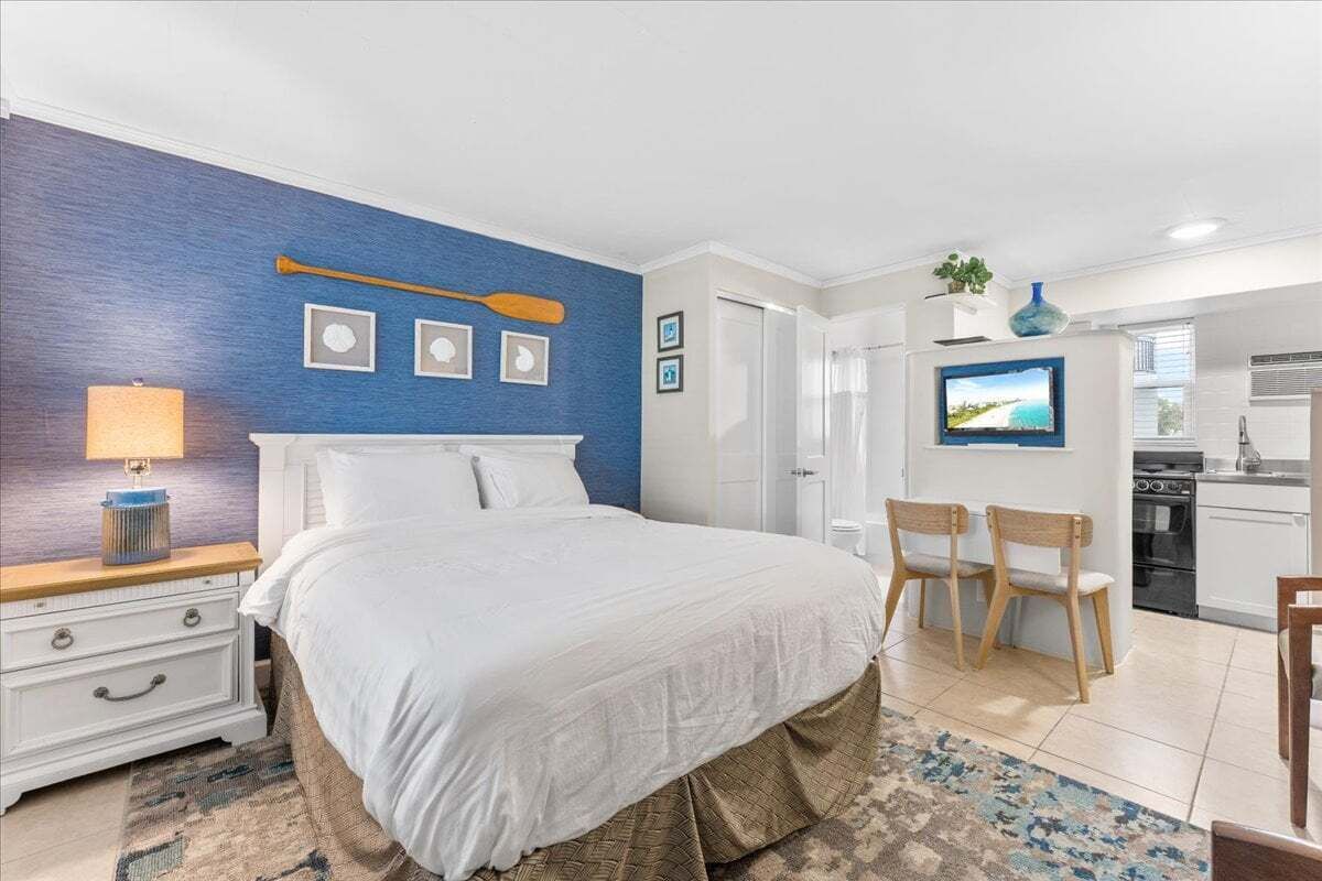 1 chambre, fer et planche à repasser, Wi-Fi gratuit, draps fournis
