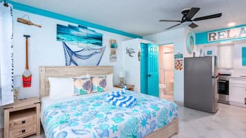 Iron/ironing board, free WiFi, bed sheets