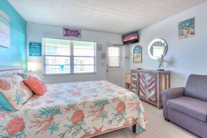 1 bedroom, desk, iron/ironing board, free WiFi