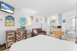 1 chambre, bureau, fer et planche à repasser, Wi-Fi gratuit