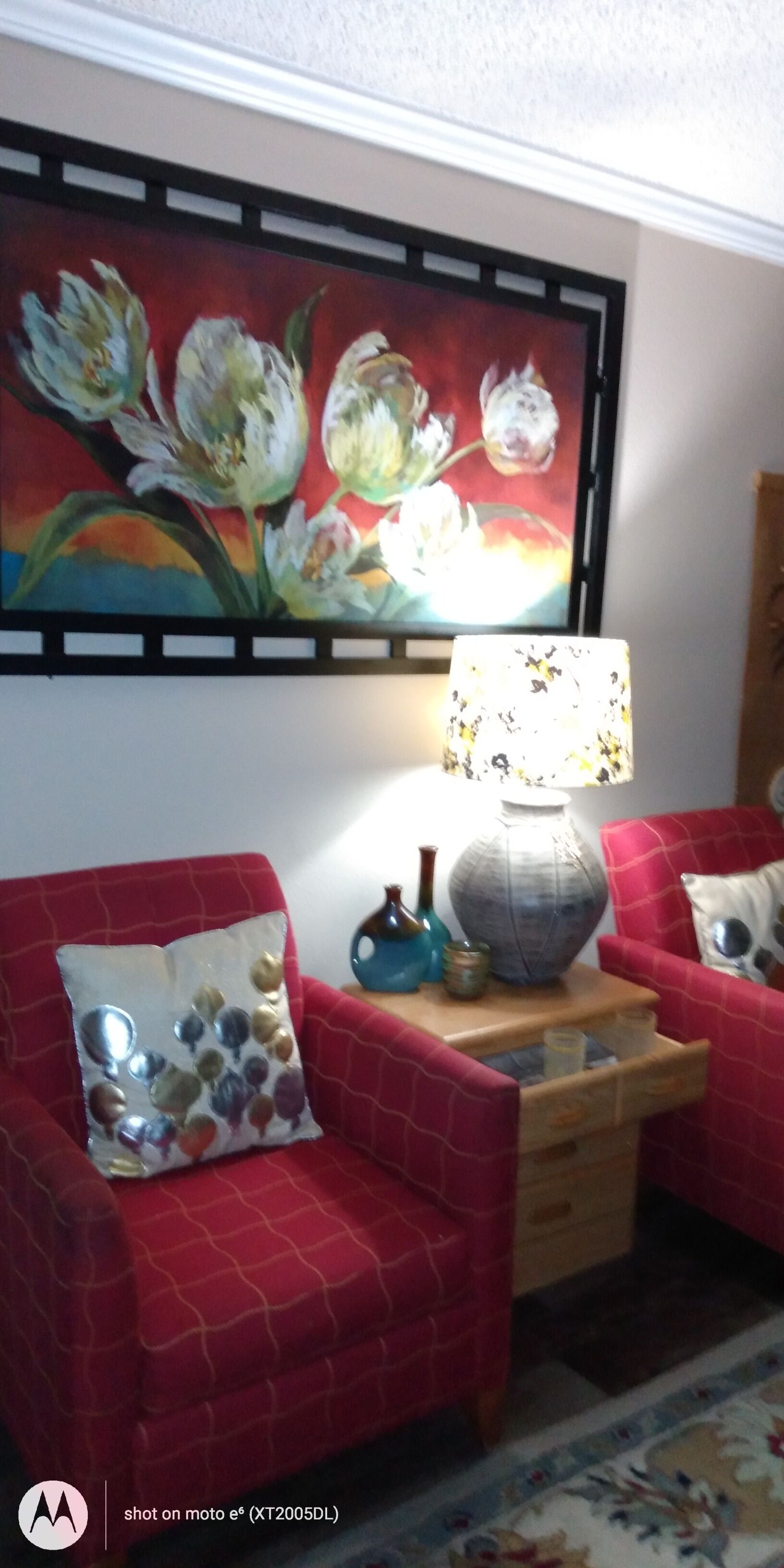 One bedroom quiet gated Luxury Apartment with  On-site Market and No pet fees . 