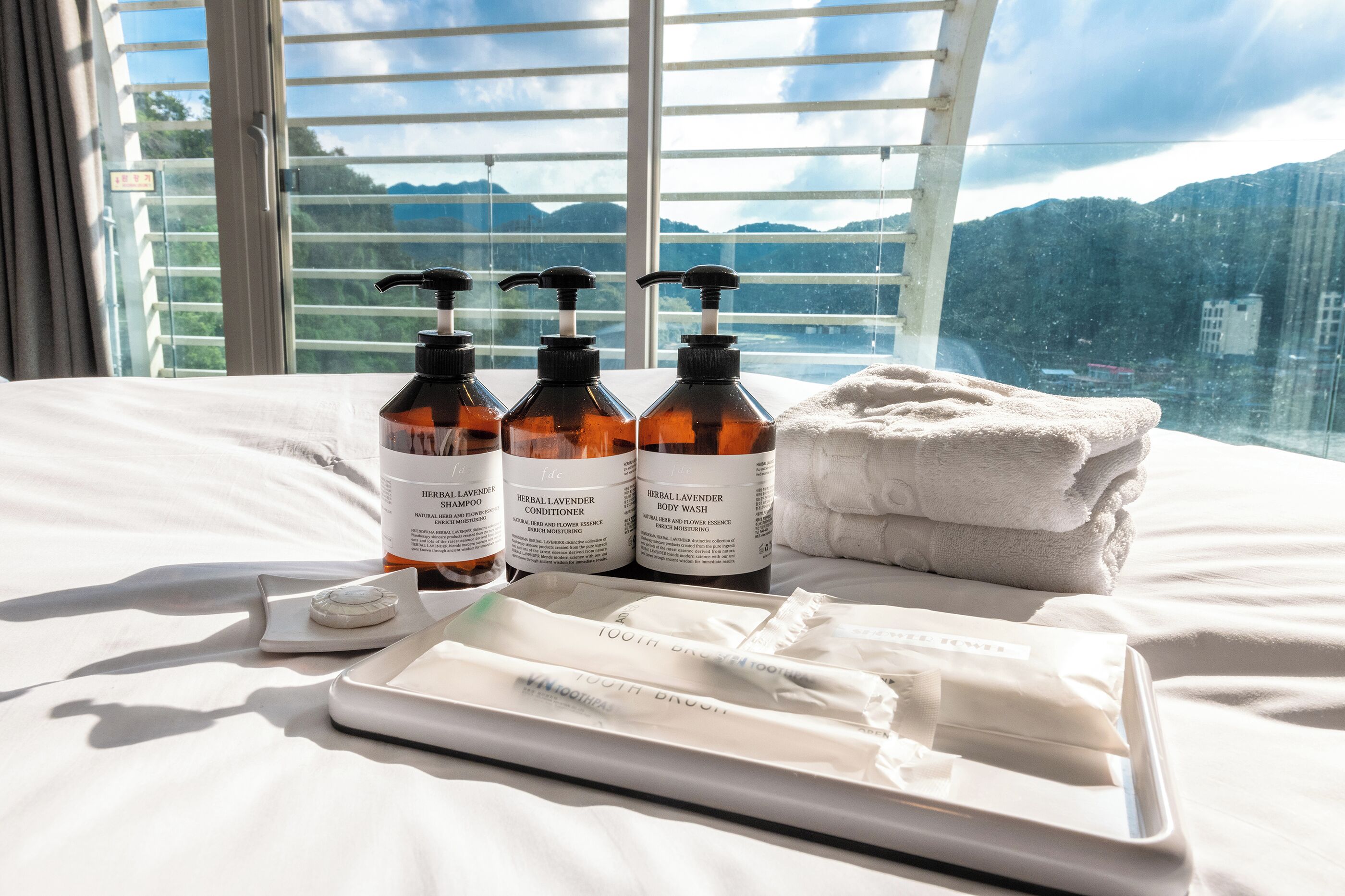 presidential room 702 | premium bedding, down duvets, select comfort beds, free minibar