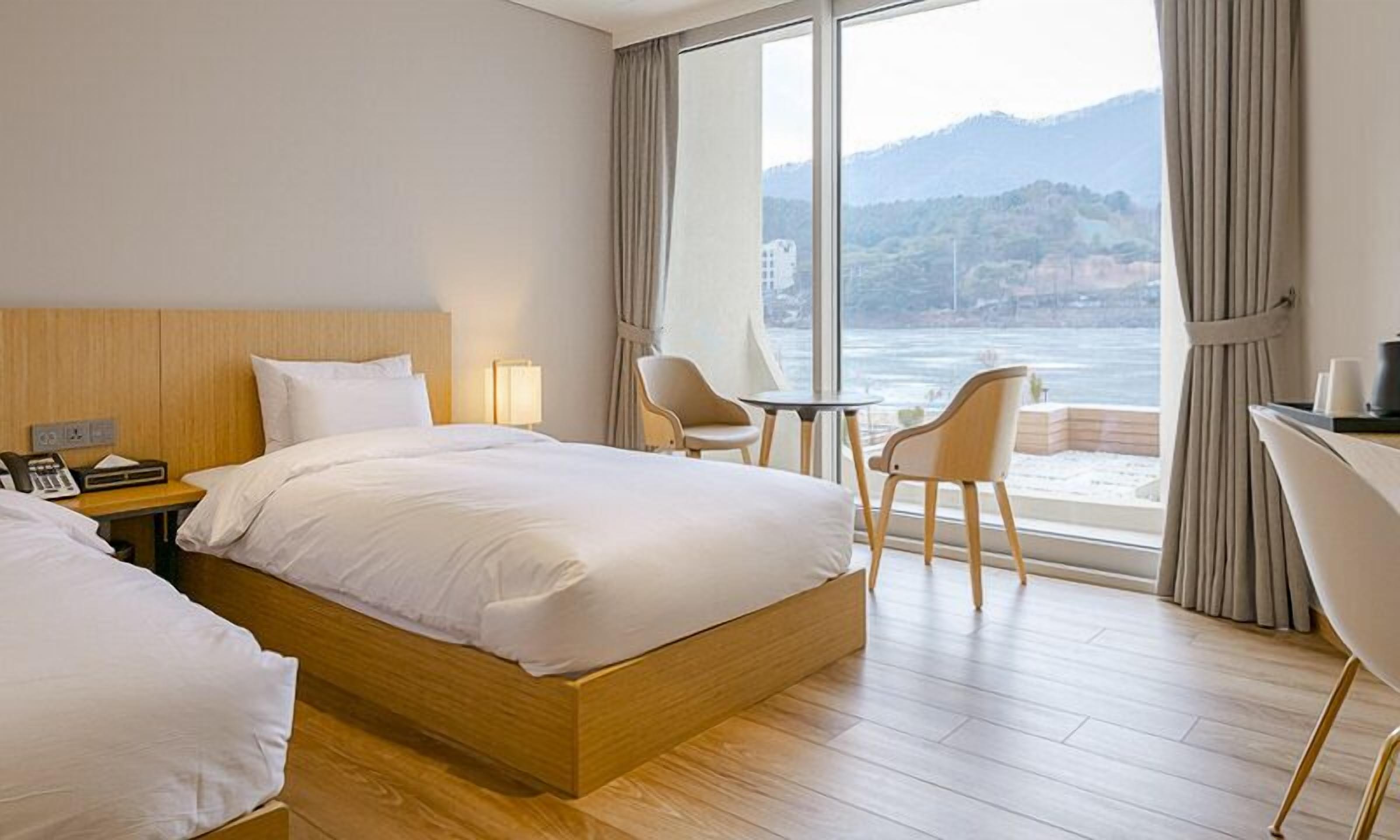 garden terrace twin room (room with different themes) | premium bedding, down duvets, select comfort beds, free minibar