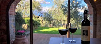 Wonderful private villa for 10 people with WIFI, private pool, A/C, TV, veranda and panoramic view