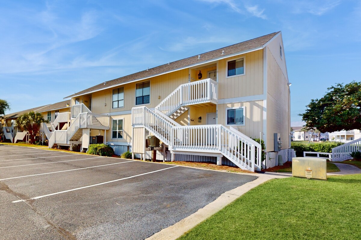 Photo 19 of Waterfront condo in private beach resort, best free amenities in Destin!
