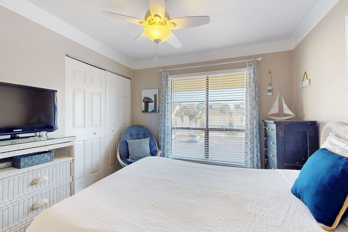 Photo 17 of Waterfront condo in private beach resort, best free amenities in Destin!