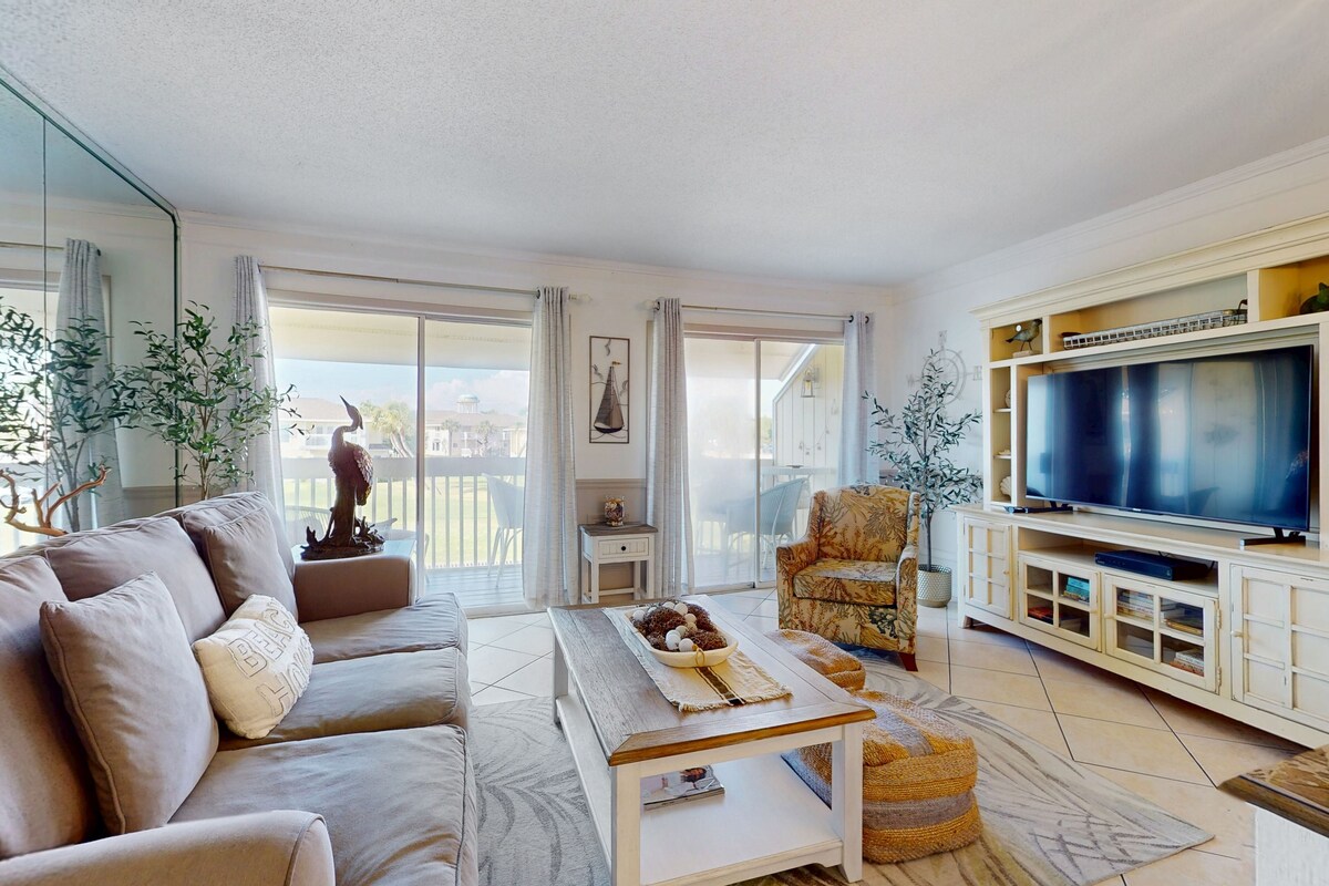 Photo 2 of Waterfront condo in private beach resort, best free amenities in Destin!