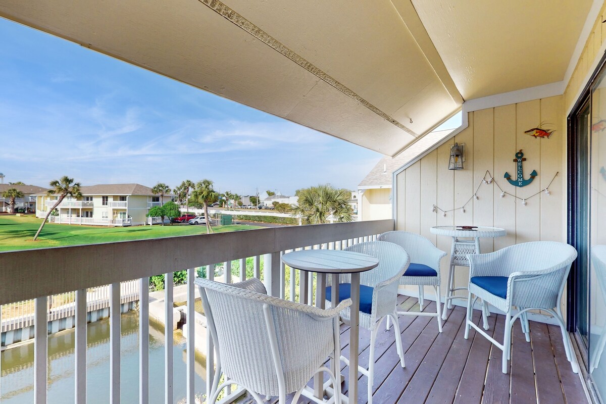 Photo 3 of Waterfront condo in private beach resort, best free amenities in Destin!