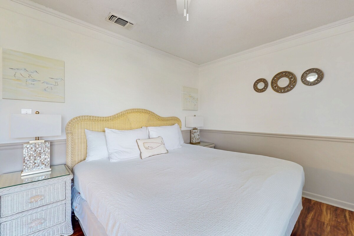 Photo 11 of Waterfront condo in private beach resort, best free amenities in Destin!