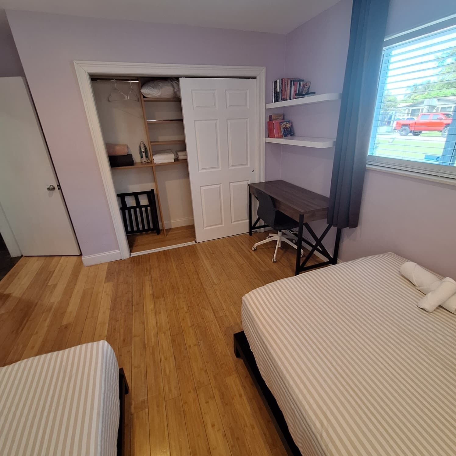 3 slaapkamers, een bureau, een strijkplank/strijkijzer, gratis wifi