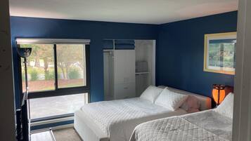 2 bedrooms, desk, iron/ironing board, free WiFi