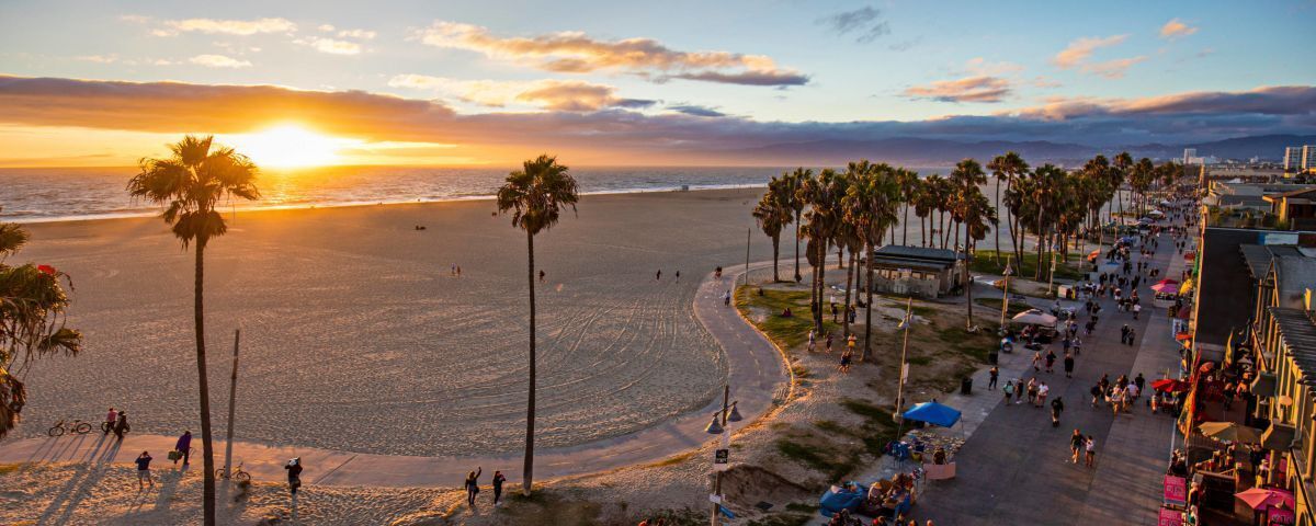 Incredible Stay! Awesome Couple's Unit, Restaurant, Pool