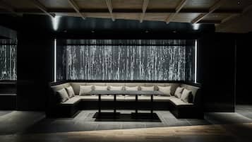 Bar lounge