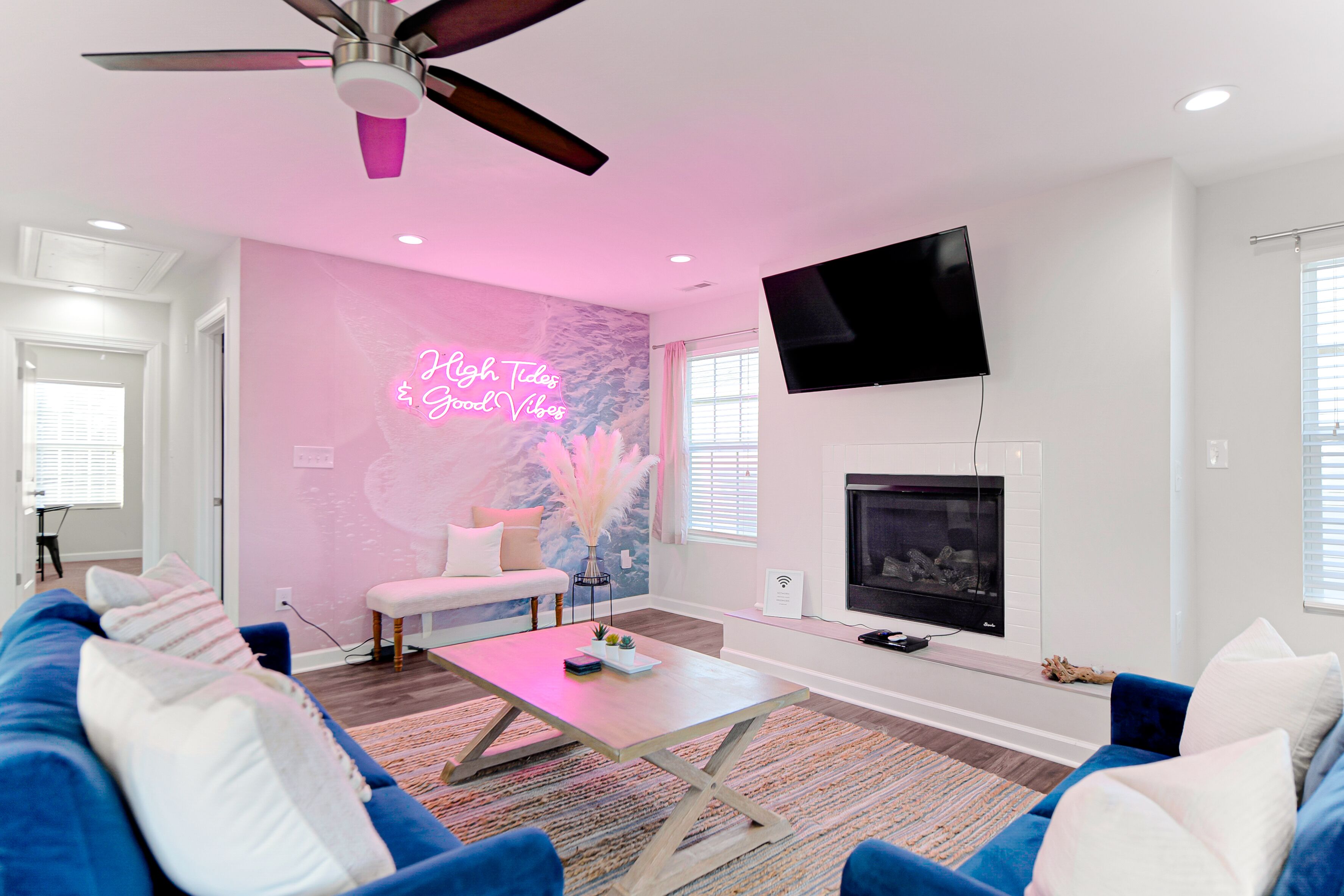 Modern Spacious Pet Friendly Beach Getaway