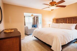 4 bedrooms, desk, iron/ironing board, travel cot