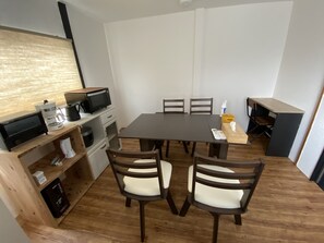 独立别墅 (Private Vacation Home) | 起居区 | 平板电视