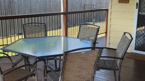 Outdoor dining - 46 Holland Street Bargara (BARGARA)