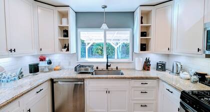 Beautiful cozy house near Santana Row