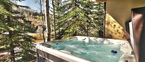 مغطس سبا خارجي