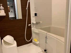 Apartment | Bathroom shower - A-Style Matsu 601 (Osaka)