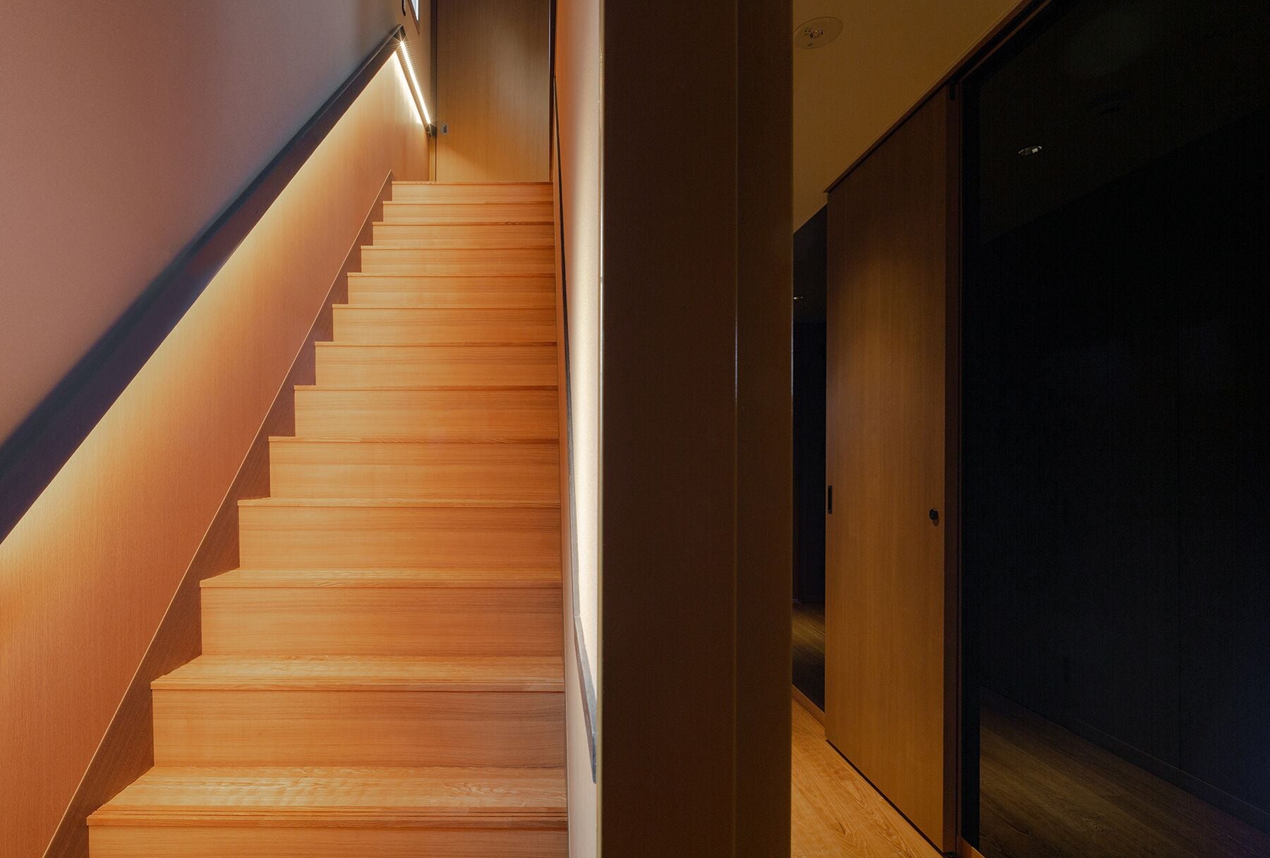 Executive Penthouse, Non Smoking | Premium bedding, desk, laptop workspace, blackout drapes