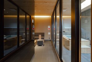 Premium bedding, desk, laptop workspace, blackout curtains - MATERIAL Fuchomae (Kyoto)