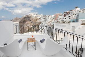 Terrace/patio - Doukas Caldera Suites Fira (Santorini)
