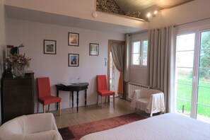 1 bedroom, iron/ironing board, free WiFi