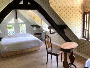 3 عدّة غرف نوم ومكواة/لوح كي وواي فاي مجانًا