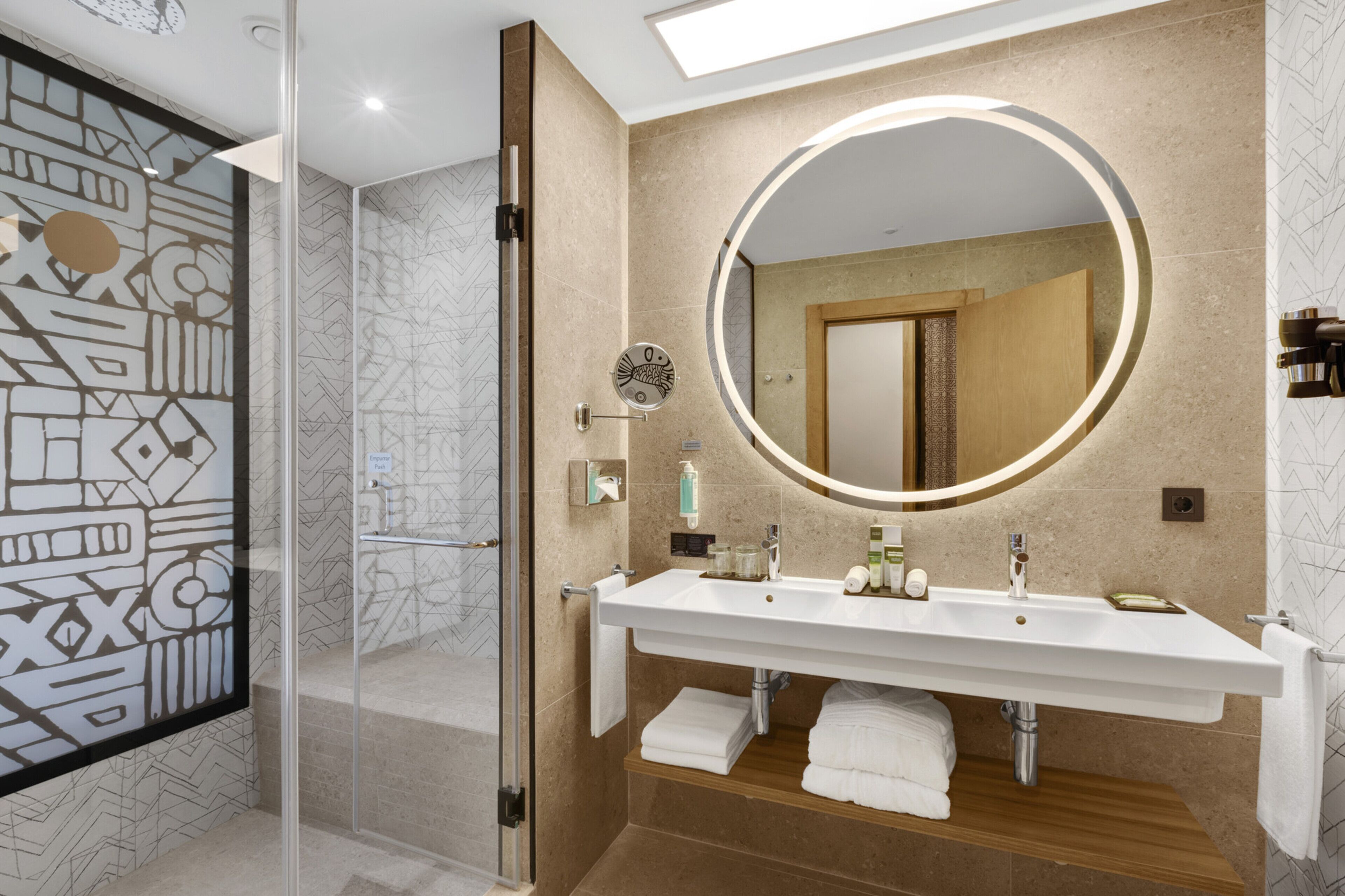 double room (swim-up - adults only) | bathroom | shower, eco-friendly toiletries, hair dryer, towels