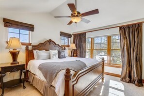 4 habitaciones, tabla de planchar con plancha y wifi gratis 