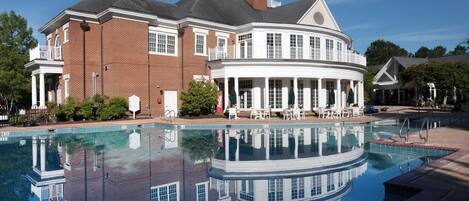 Innenpool, beheizter Pool