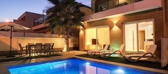 Villa con piscina privada y jacuzzi