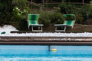 Outdoor pool - Appartamento Adige - Villa Lenotti (Sant'Ambrogio di Valpolicella)