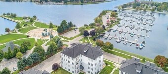 Newly Remodeled Luxurious Condo w/two Balconies overlooking Marina and Harbor