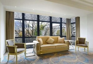 Cribs/infant beds - Ambassadori Tbilisi Hotel (Tbilisi)