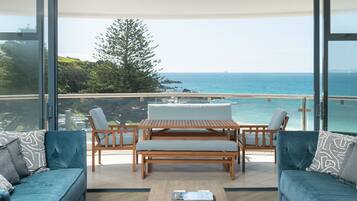 Televisión y oficina