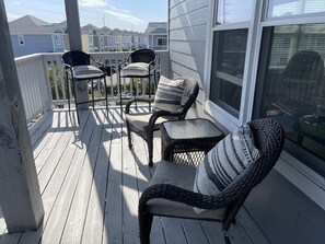 Property grounds - Gorgeous Ocean Views - 1 min walk to beach access! (Atlantic Beach)