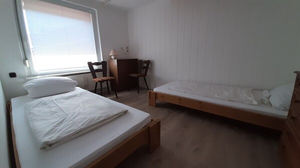 5 chambres, Wi-Fi gratuit, draps fournis