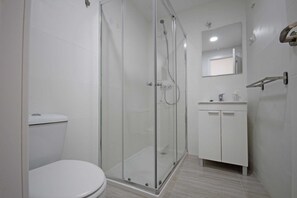 Bruser, Sæbe, Toiletpapir
